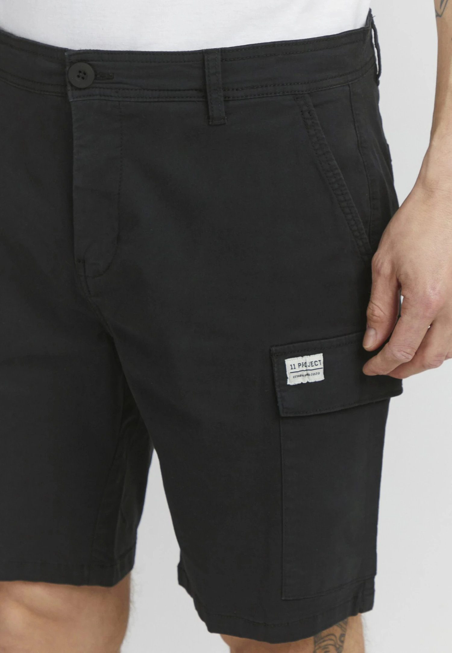 PrloukatoShortsBlack Uomo Bermuda 11322F00G-Q11 7 PrloukatoShortsBlack Uomo Bermuda 11322F00G-Q11 - immagine 5