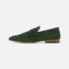 Kurt Geiger London Ali Penny LoaferScarpe Senza LacciGreen Uomo Scarpe Basse KU012C01R-M11 -Pier One Italia 2025 e1ec50b5701a43dfbfd372dd856b2ab4