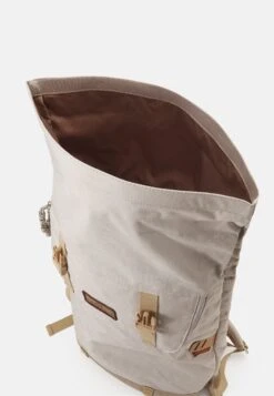 Doughnut Christopher Happy Camper Series UnisexZainoIvory Uomo Borse D0E54O04D-A11 10 Doughnut Christopher Happy Camper Series UnisexZainoIvory Uomo Borse D0E54O04D-A11 -Pier One Italia 2025 f477d6bd030b4ed98ae27d6e8451fb1d