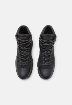 Michael Kors Logan BootStivaletti StringatiBlack Uomo Stivaletti/Stivali 1MI12N00H-Q11 -Pier One Italia 2025 f768ec58d03a477ba23c135d7f4e8736