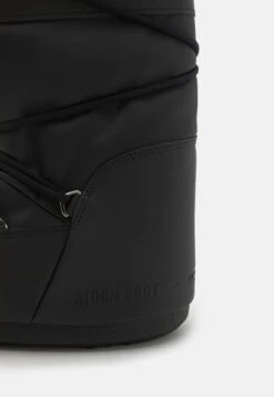 Moon Boot Icon Stivali Con I LacciBlack Uomo Stivaletti/Stivali M4512L002-Q11 13 Moon Boot Icon Stivali Con I LacciBlack Uomo Stivaletti/Stivali M4512L002-Q11 -Pier One Italia 2025 f8a816c7092045388c2355a93b9cbe38