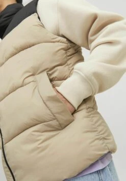 Jack & Jones Etoby Collar SnSmanicatoCrockery Uomo Giacche JA222T1KG-B11 -Pier One Italia 2025 f8cf65a6235f40bd9eae0cc8918b5e9b