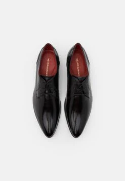 MELVIN & HAMILTON ToniStringate ElegantiBlack Uomo Scarpe Eleganti ME212M07L-Q11 13 MELVIN & HAMILTON ToniStringate ElegantiBlack Uomo Scarpe Eleganti ME212M07L-Q11 -Pier One Italia 2025 fe1ce1043e954d418b4859fee80ff581