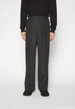Filippa K Wide TrousersPantaloniAnthracite Uomo Pantaloni F1422E02T-C11 -Pier One Italia 2025 fe74869df07a4444bb4b07be99fb733f
