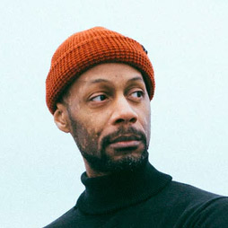 Pier One Italia 2025 -Pier One Italia 2025 testimonial avatar male 1 ux builder